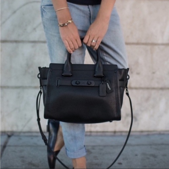 COACH Swagger 27 Glovetanned Leather
Satchel Black Purse Blackend Hardware Logo - Picture 2 of 10
